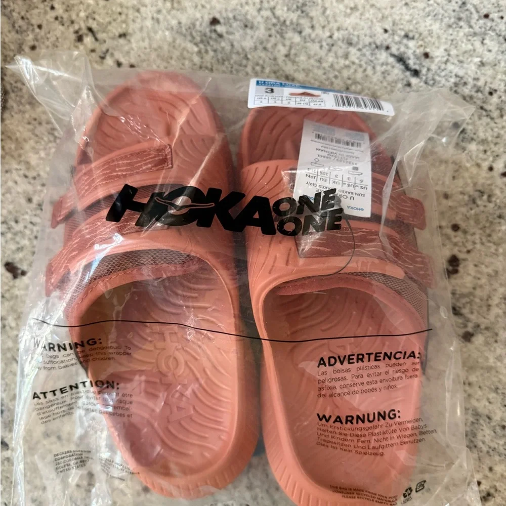 Gender Inclusive Ora Luxe Slide Sandal HOKA - Picture 5 of 5